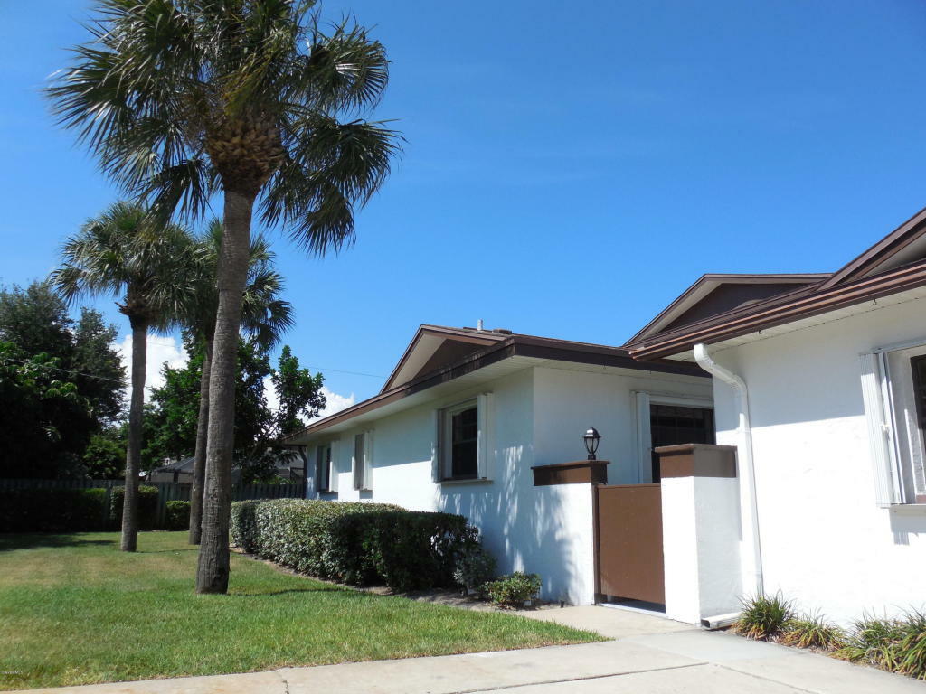 Property Photo:  290 Paradise Boulevard  FL 32903 