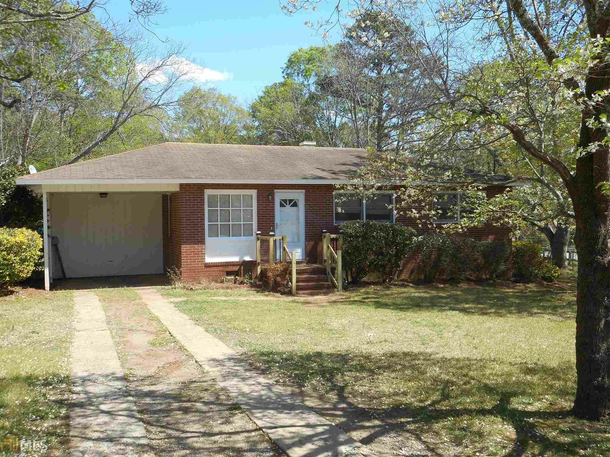 Property Photo: 518 S East Street GA 30642