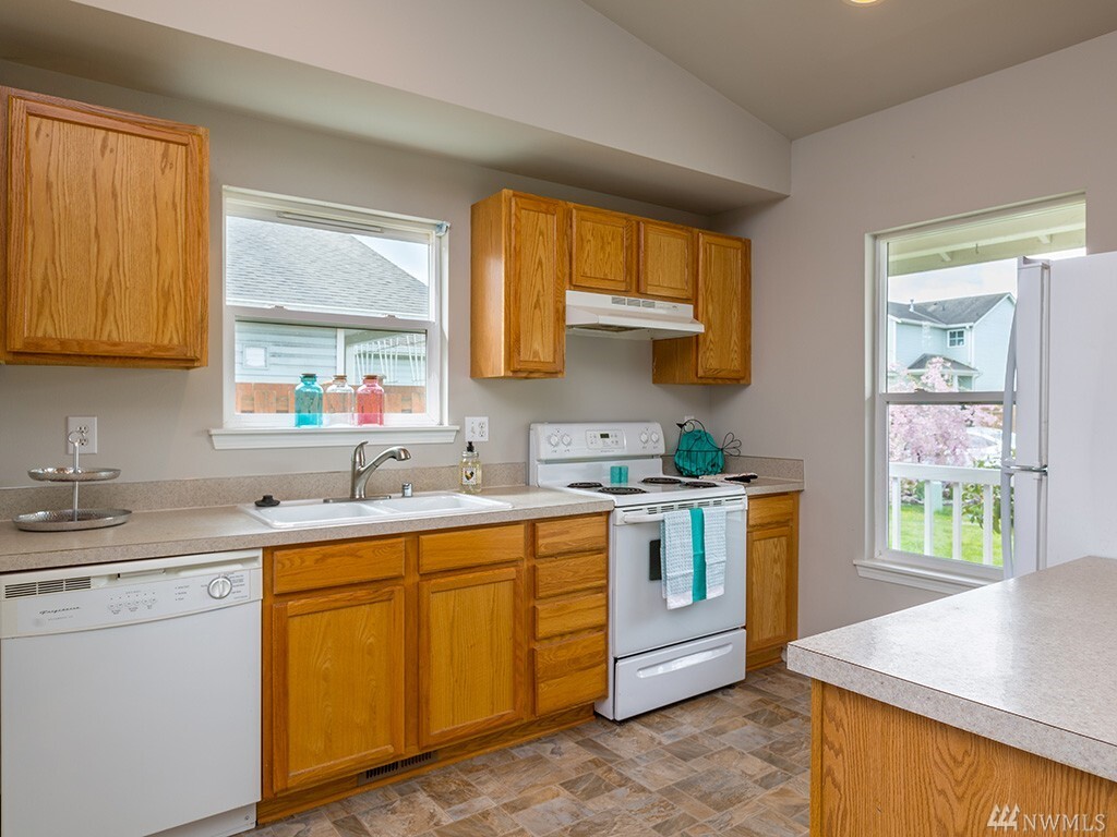 Property Photo: 3217 Arbor St WA 98273