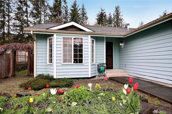 Property Photo: 22734 SE 264th Place WA 98038