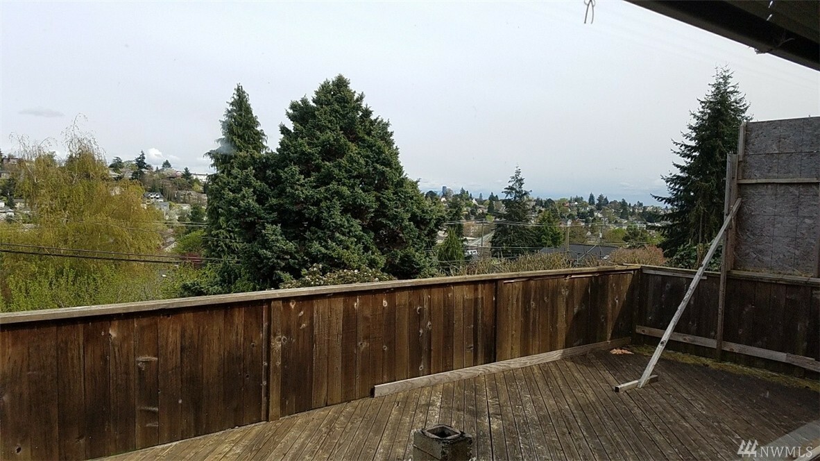 Property Photo:  3238 36th Ave W  WA 98199 