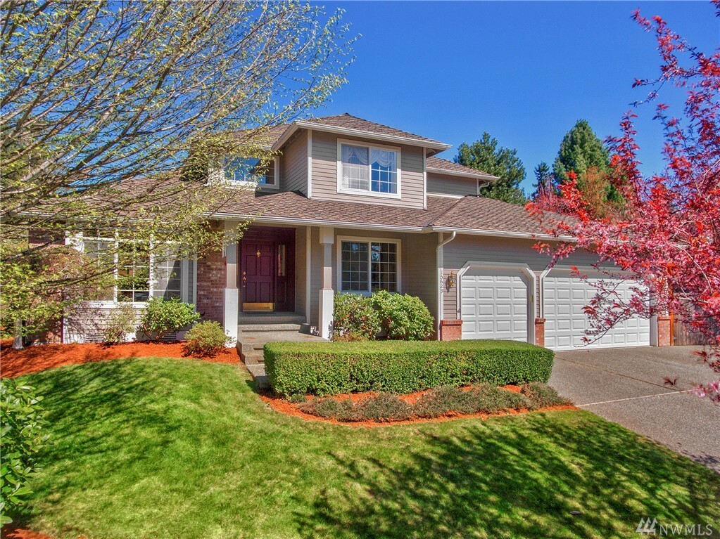 Property Photo: 15629 64th Ave SE WA 98296