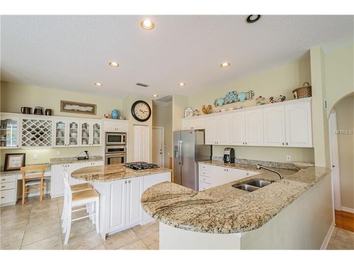 Property Photo:  9611 Woodbay Drive  FL 33626 