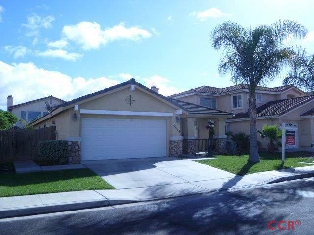 Property Photo:  1914 Melanie Court  CA 93454 