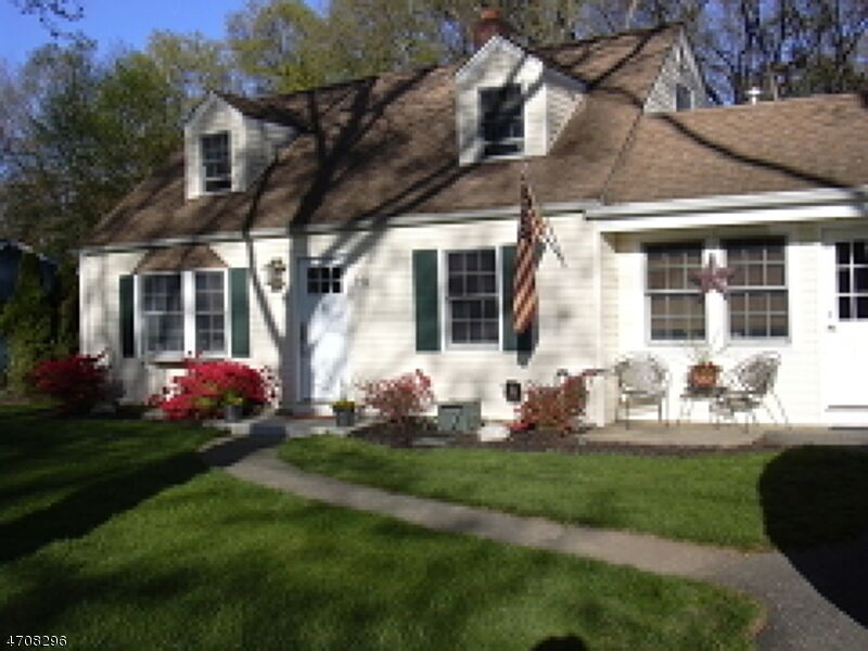 Property Photo: 20 Voorhis Pl NJ 07444