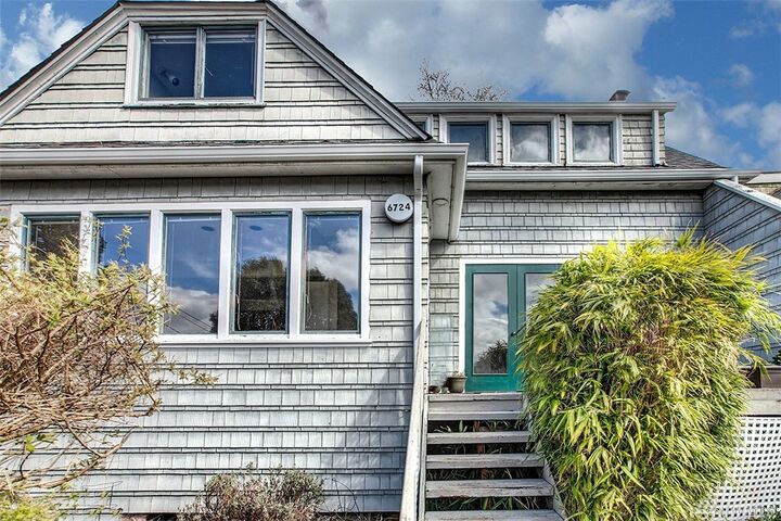 Property Photo: 6724 2nd Ave NW WA 98117