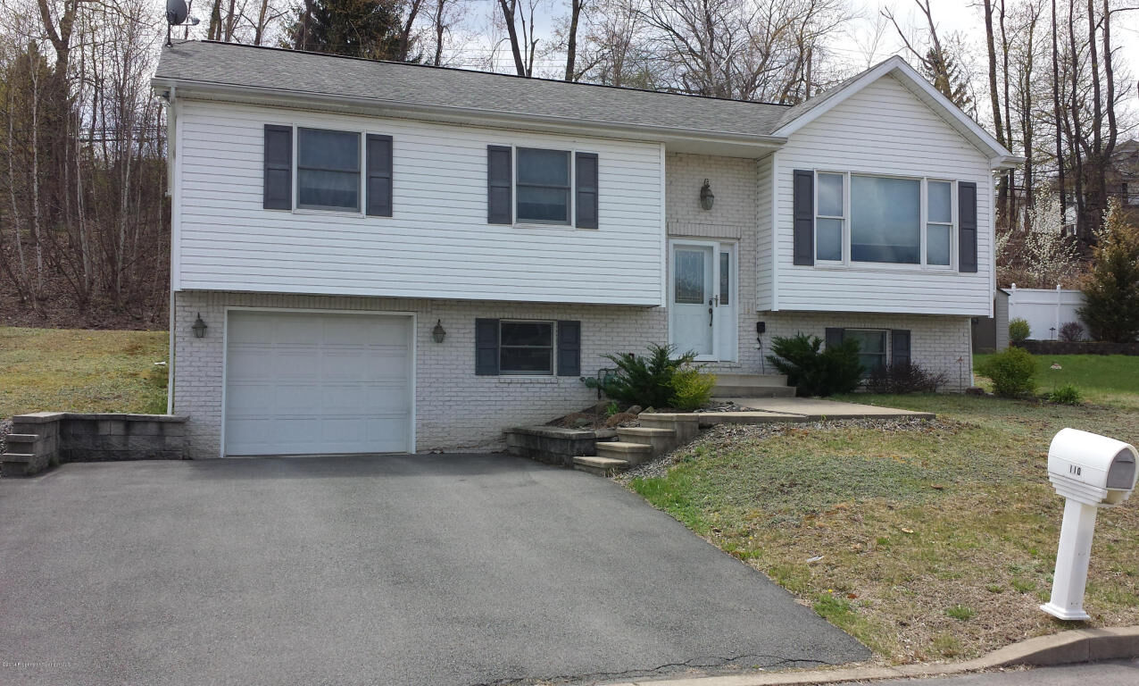 Property Photo:  110 Northpoint Drive  PA 18447 
