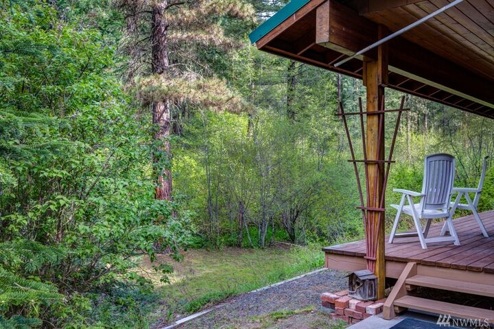Property Photo:  10274 Eagle Creek Rd  WA 98826 