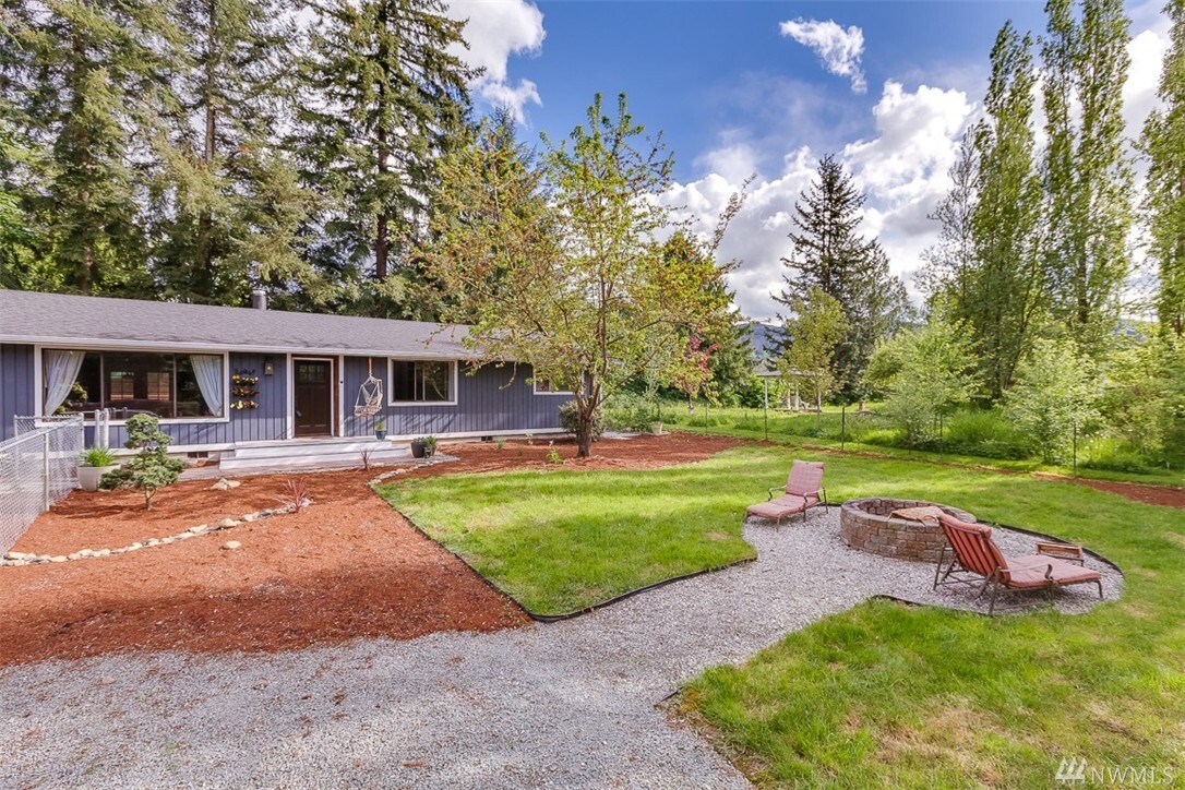 Property Photo: 23592 Cooma Place WA 98274
