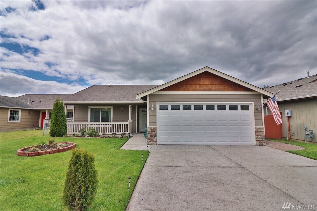 Property Photo: 12130 56th Dr NE WA 98271