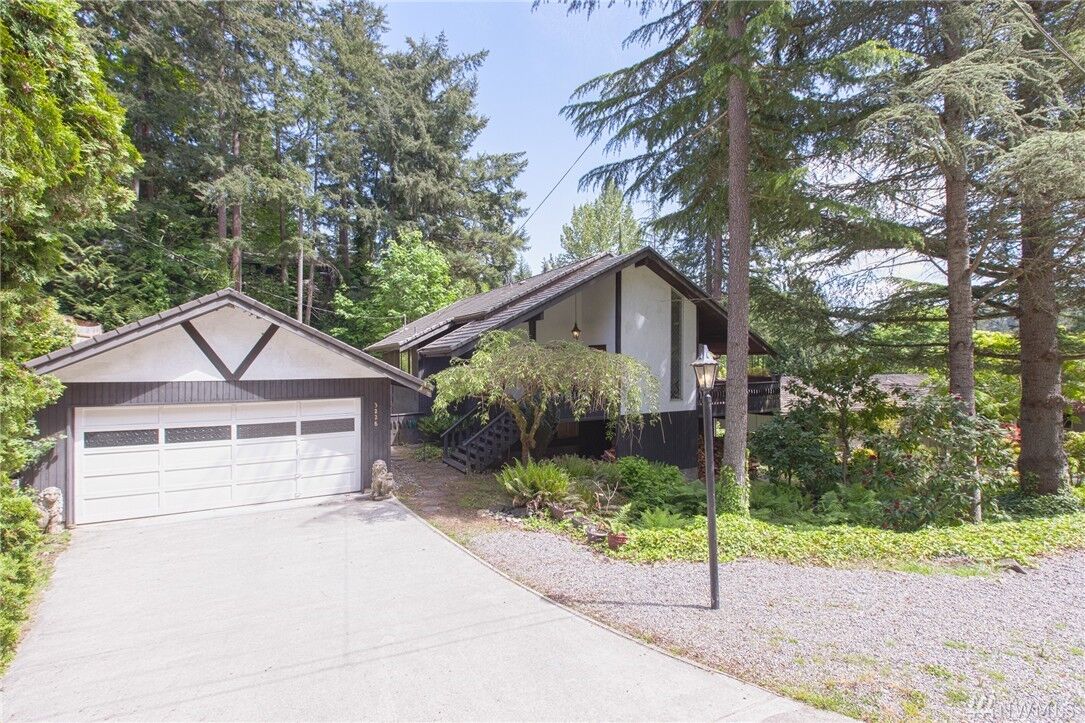 Property Photo: 3228 164th Place SE WA 98008