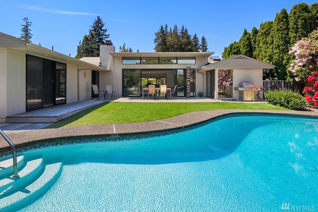Property Photo: 1550 Parkside Drive E WA 98112