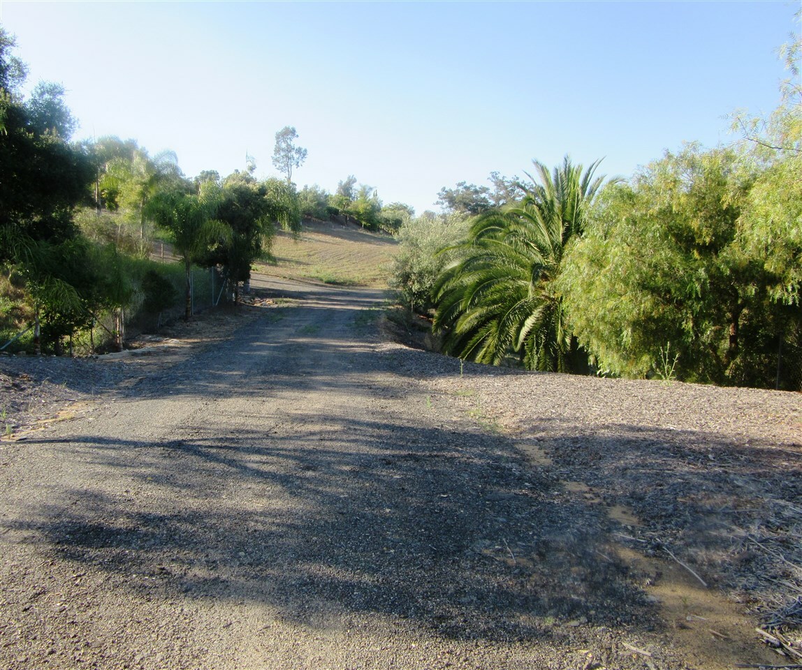 Property Photo:  477 Morro Hills Road N/A  CA 92028 