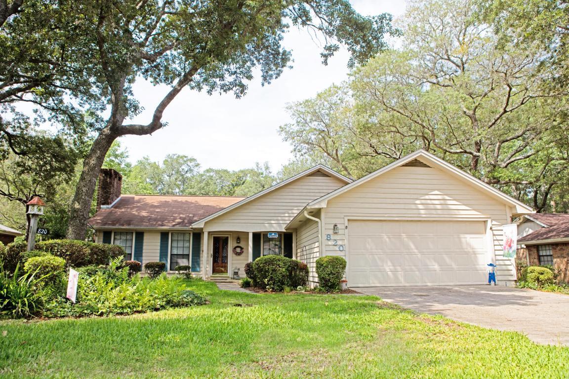 Property Photo:  820 Saint Pierre Cove  FL 32578 