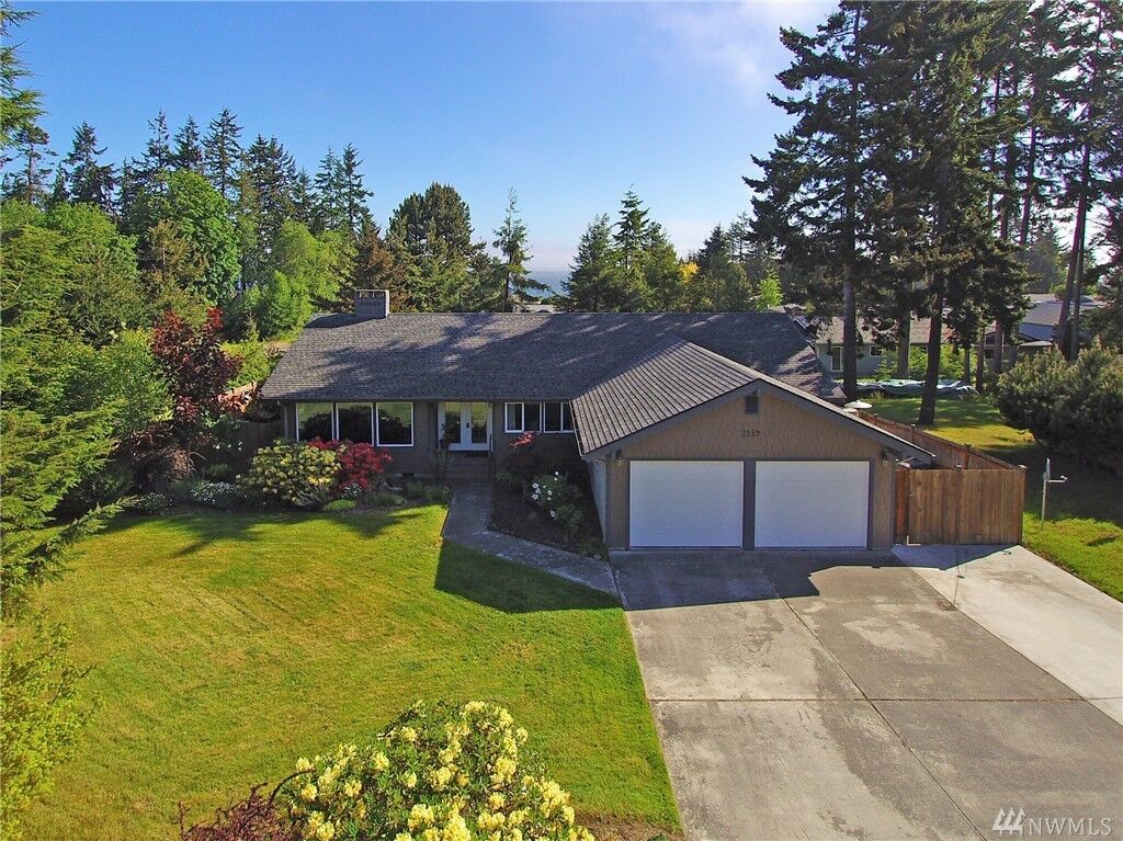 Property Photo: 2139 W 7th St WA 98363