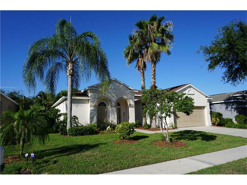 Property Photo: 3618 4th Avenue NE FL 34208