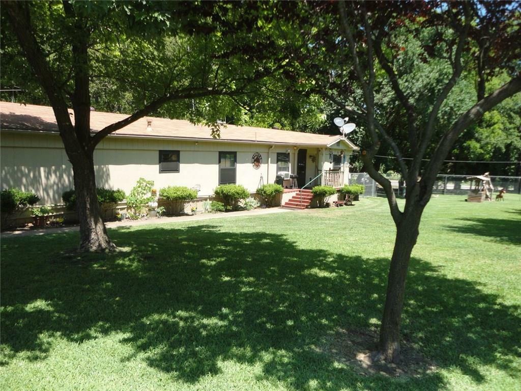 Property Photo:  33 Blue Creek Circle  TX 75090 