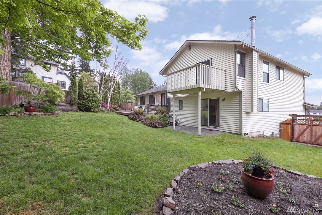 Property Photo: 2019 237th St SE WA 98021