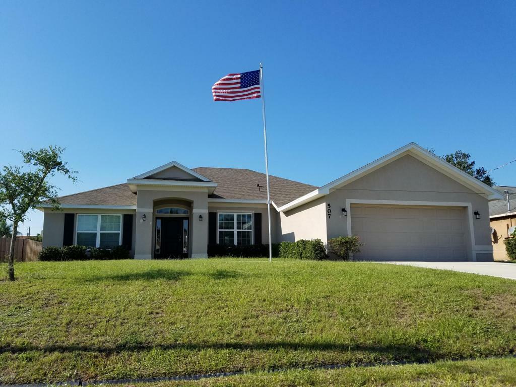 Property Photo:  507 SW Millard Drive  FL 34953 