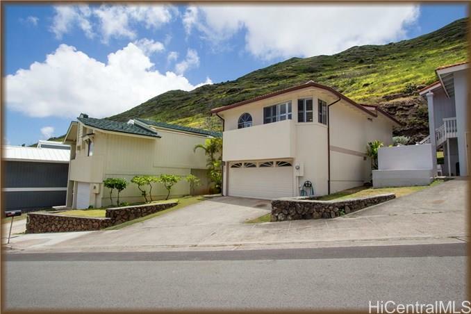 Property Photo:  824 Kealahou Street  HI 96825 