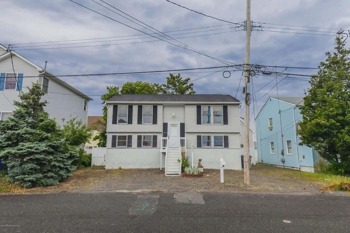 Property Photo:  314 Fort Avenue  NJ 08751 