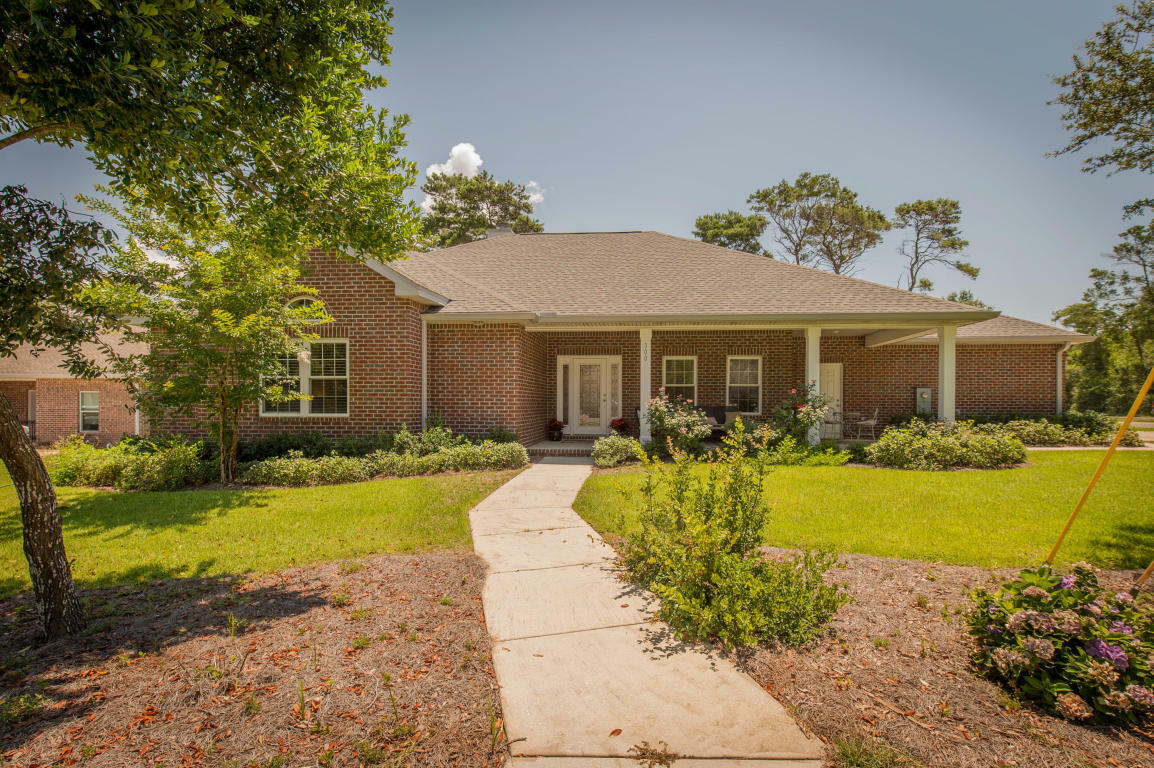 Property Photo:  300 Benning Drive  FL 32541 