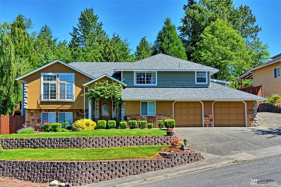 Property Photo:  7301 78th St NE  WA 98270 