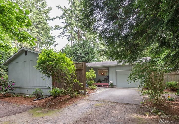 10503 SW 228th St  Vashon WA 98070 photo