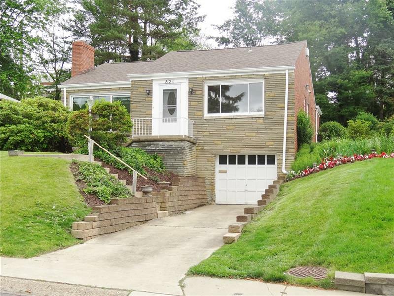 Property Photo:  821 Macarthur Dr  PA 15228 