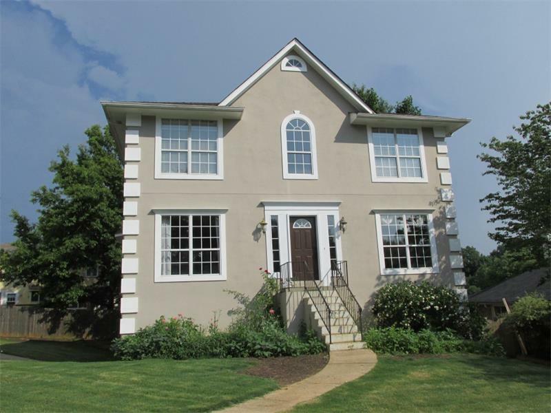 Property Photo: 310 W Taylors Crossing 30022