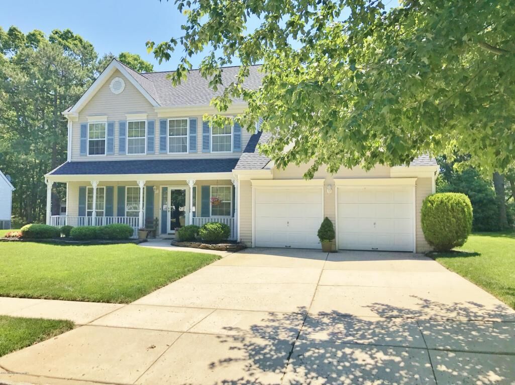 Property Photo:  28 Hickory Circle  NJ 08005 