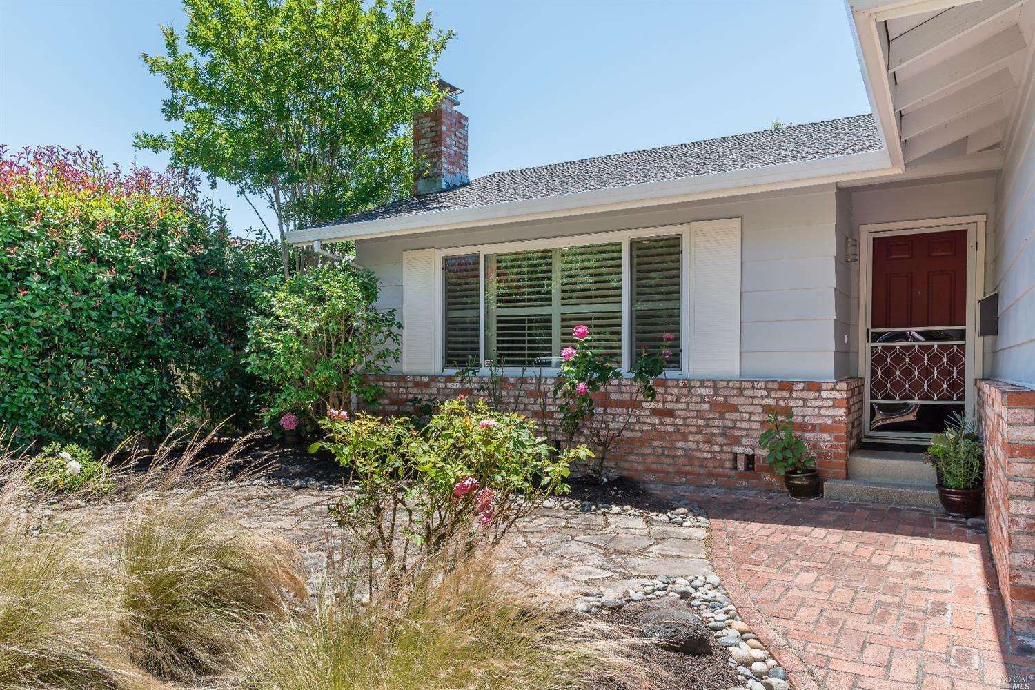 Property Photo:  549 Drake Drive  CA 95409 