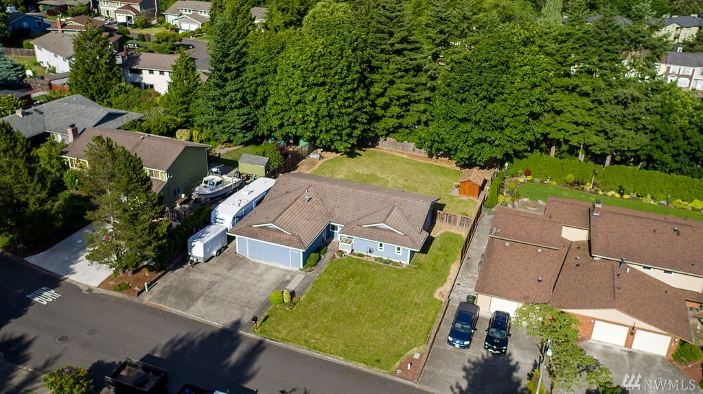 Property Photo:  27102 46th Ave S  WA 98032 