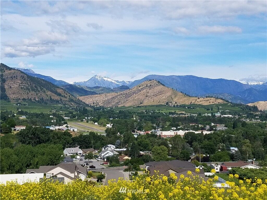 Property Photo: 107 Mt. Cashmere Place WA 98815