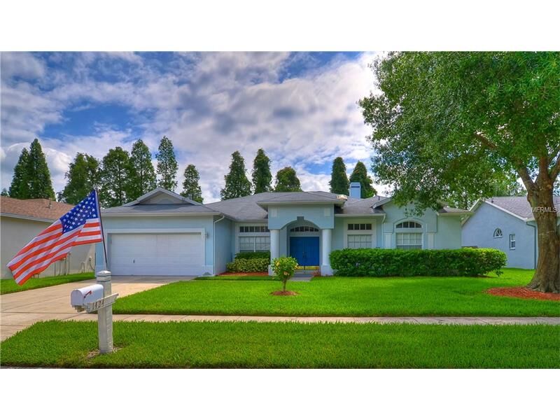 Property Photo:  1424 Clearglades Drive  FL 33543 