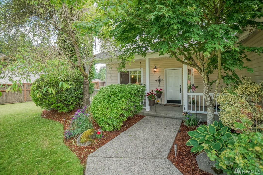 Property Photo: 11416 221st Ave E WA 98391