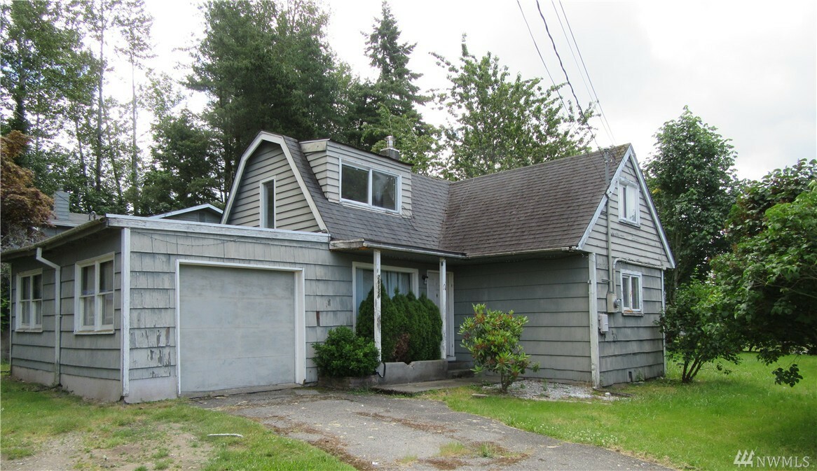 Property Photo:  26136 108th Ave SE  WA 98030 