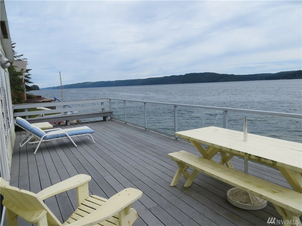 Property Photo:  130 N Beach Dr  WA 98548 