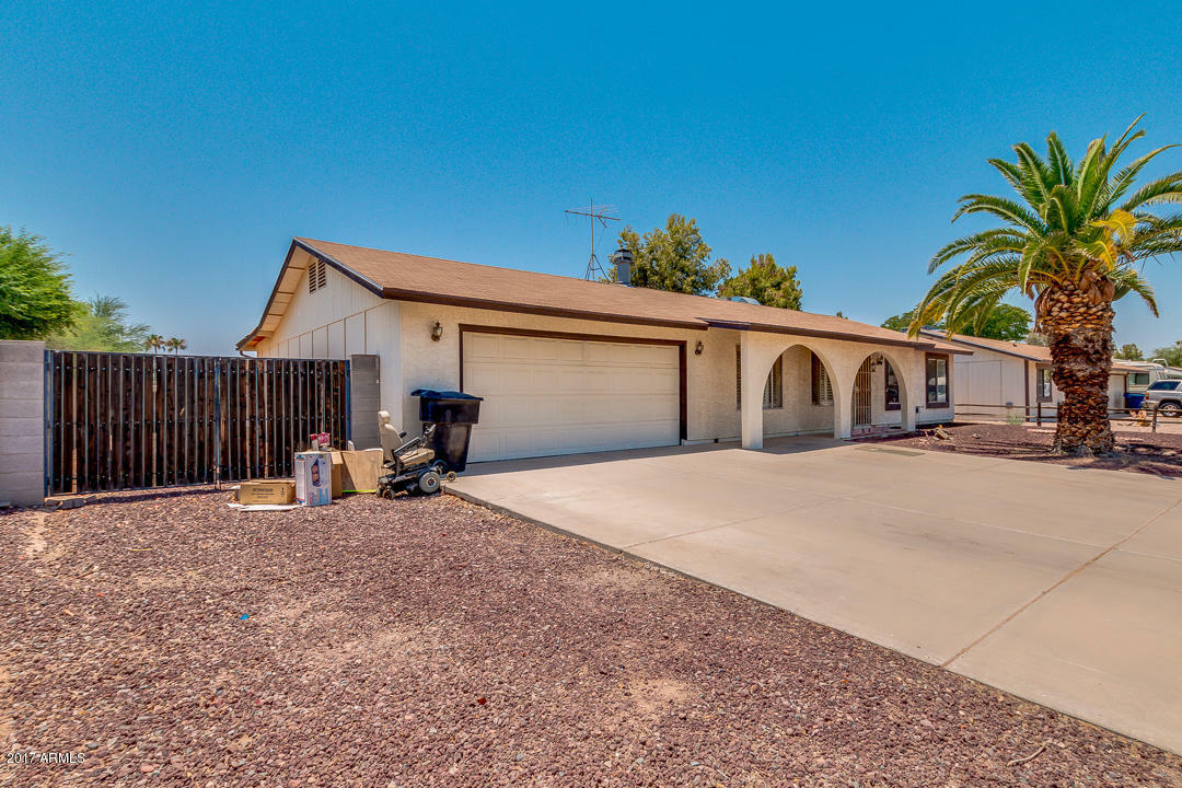 Property Photo:  3427 W Peppertree Lane  AZ 85226 