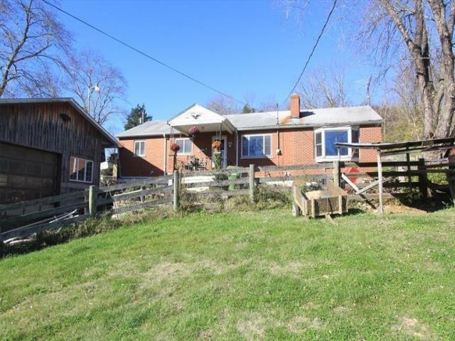 Property Photo:  2372 Darlington Road  KY 41059 