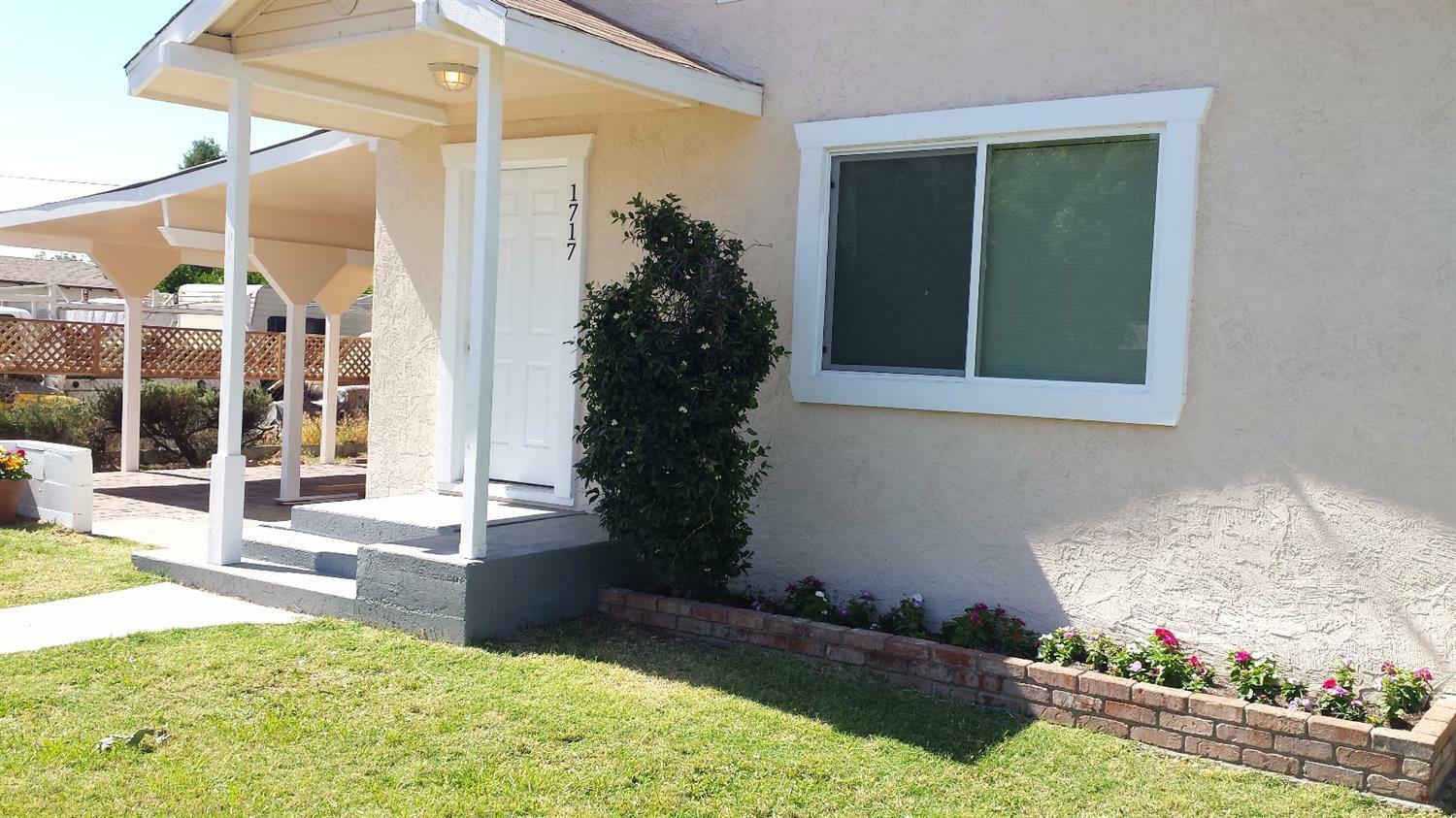 Property Photo: 1717 Kenneth Street CA 95351