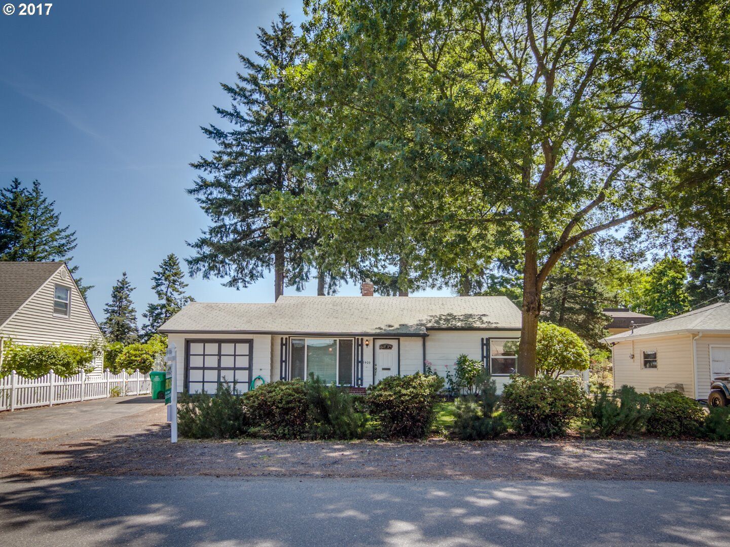 Property Photo:  1406 NE 112th Ave  OR 97220 