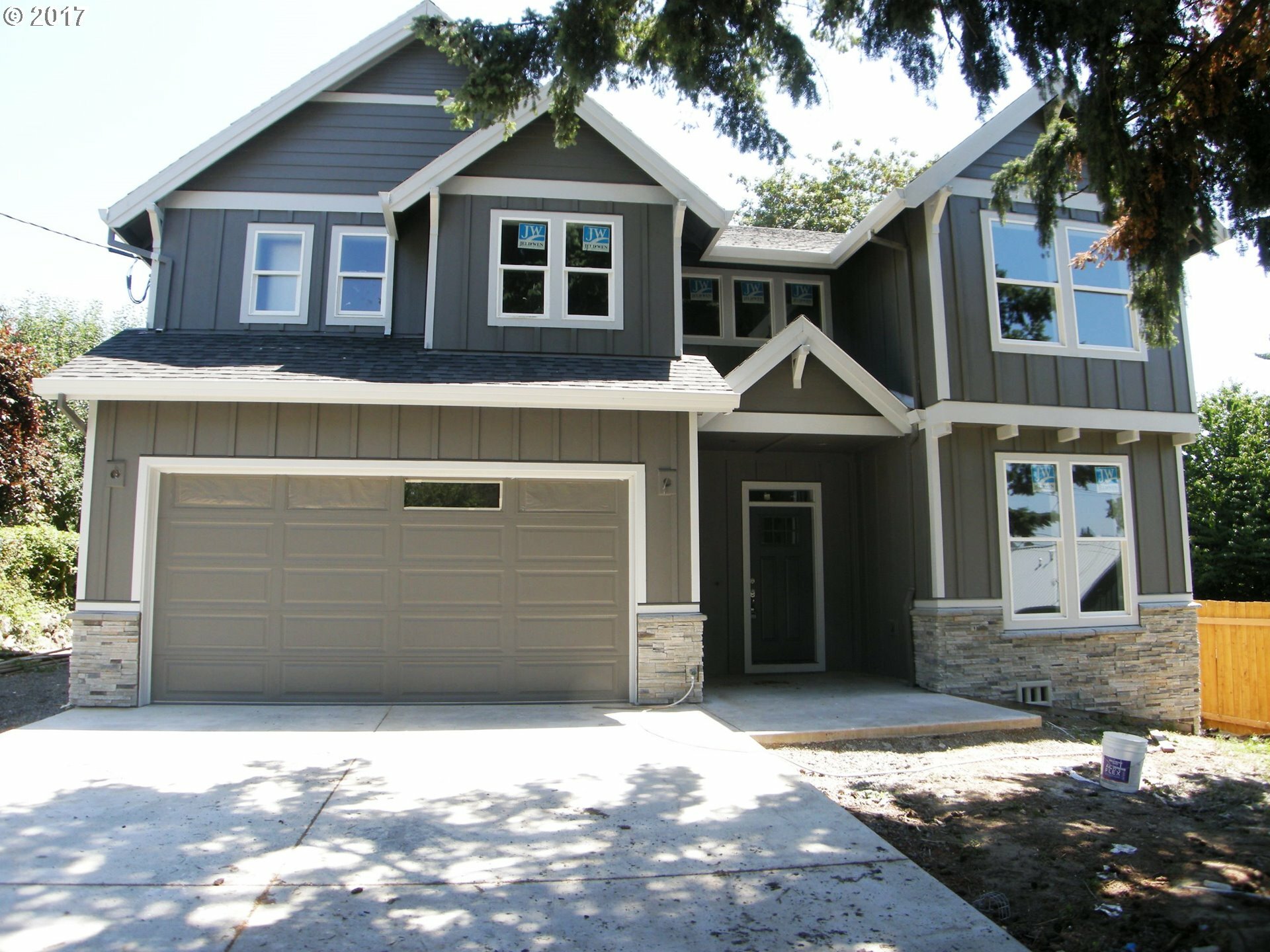Property Photo:  7836 SE 49th Ave  OR 97206 