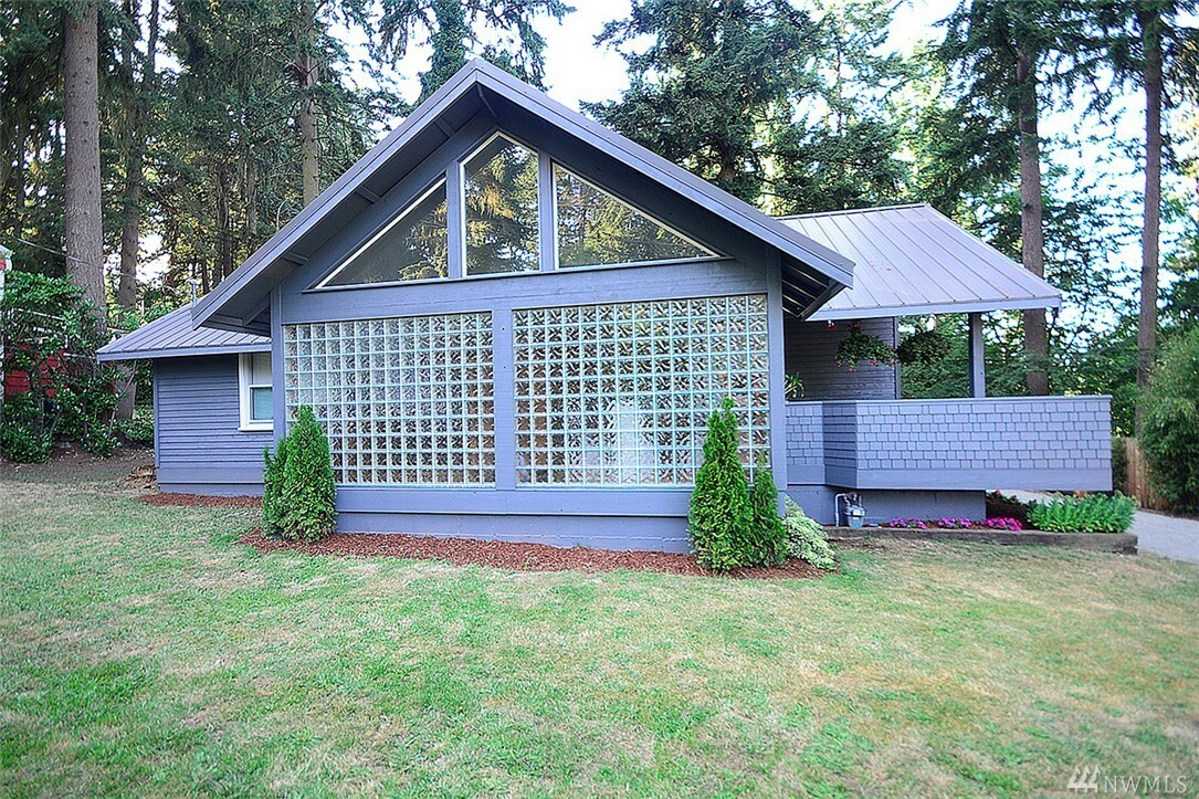 Property Photo:  1216 NE 195th St  WA 98155 