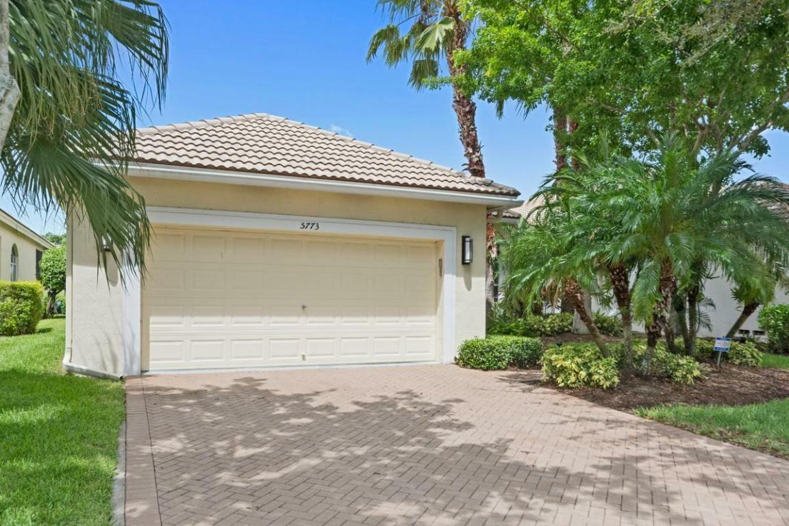 Property Photo:  5773 Fountains Drive S  FL 33467 