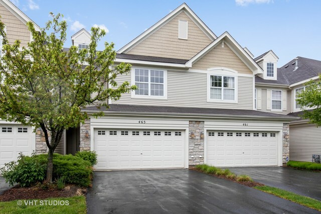 Property Photo: 463 Vaughn Circle IL 60502