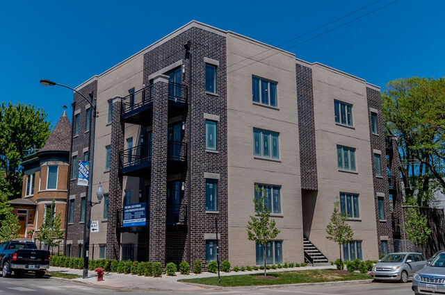 Property Photo: 2352 Winona Avenue 2E IL 60625