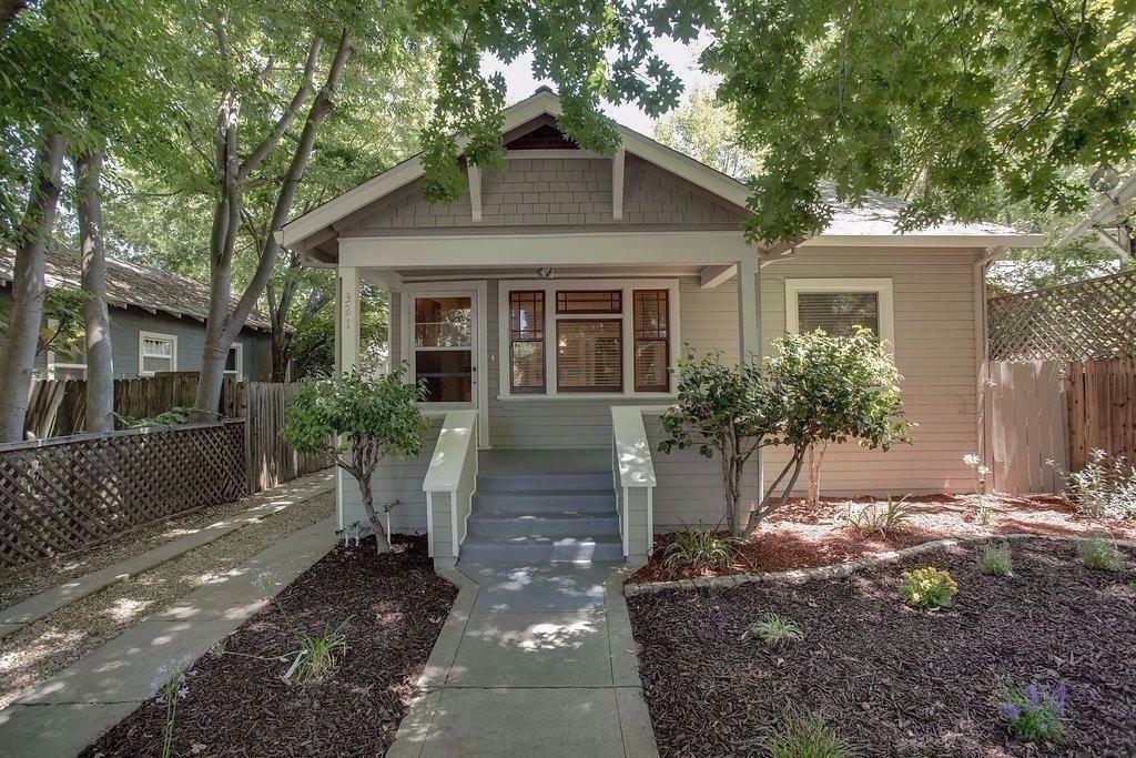 Property Photo:  321 23rd St  CA 95816 