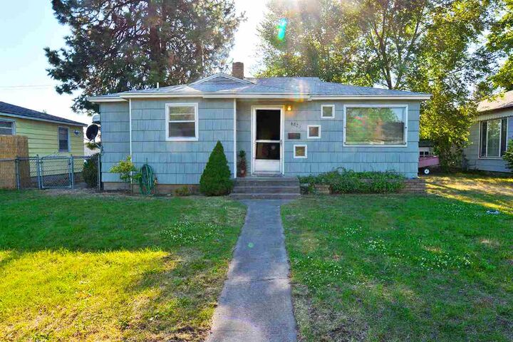 4823 N Maple St  Spokane WA 99205 photo