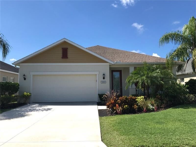 Property Photo: 11806 Forest Park Circle FL 34211